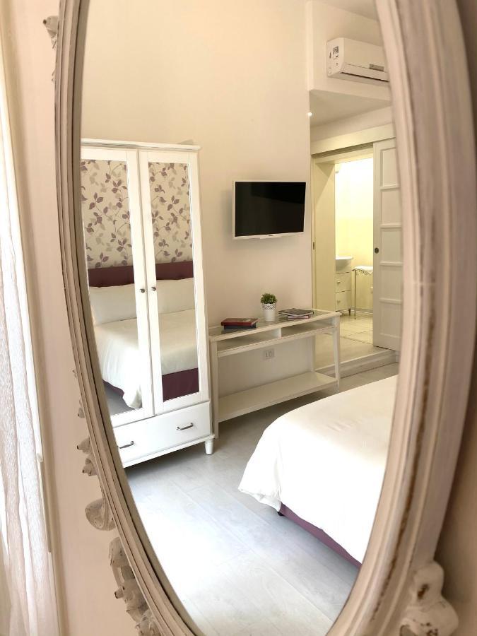 Tre Santi Bed & Breakfast Lecce Dış mekan fotoğraf