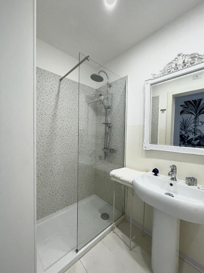 Tre Santi Bed & Breakfast Lecce Dış mekan fotoğraf