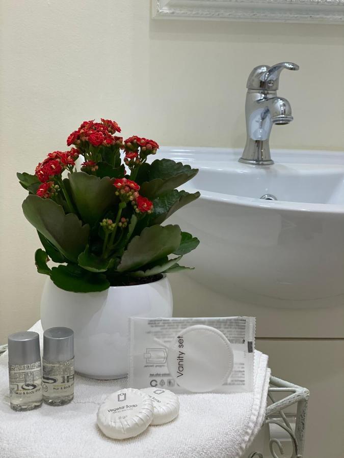 Tre Santi Bed & Breakfast Lecce Dış mekan fotoğraf